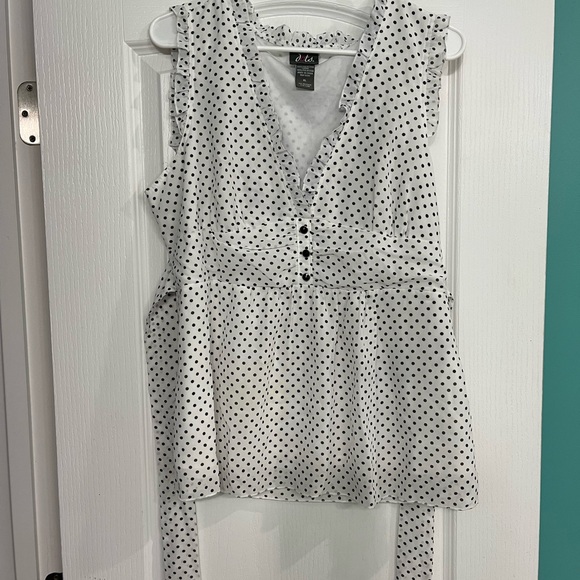 Polka Dot Top - Picture 2 of 3